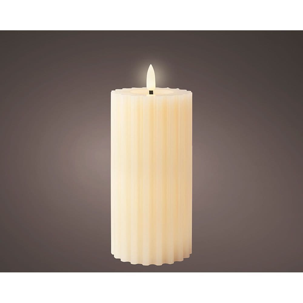 VELA DE CERA LED EFECTO LLAMA, COLOR BEIGE, SUPERFICIE CON RELIEVE Ø7,5 x 17,3 cm